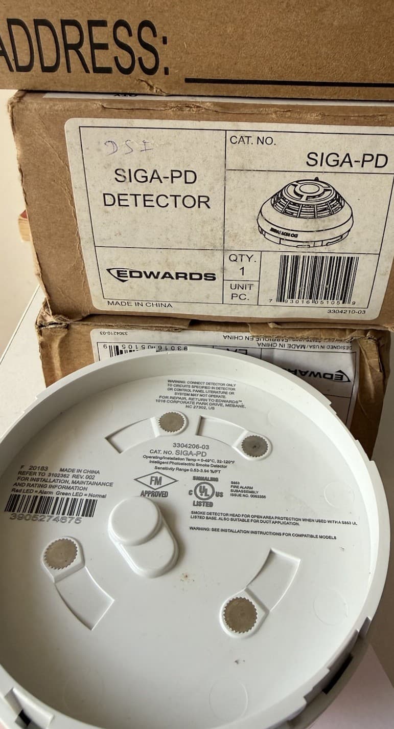 EDWARDS SIGA-PD "NEW IN BOX' -FREE EXPRESS SHIPING WITH BASE - Thumbnail 10