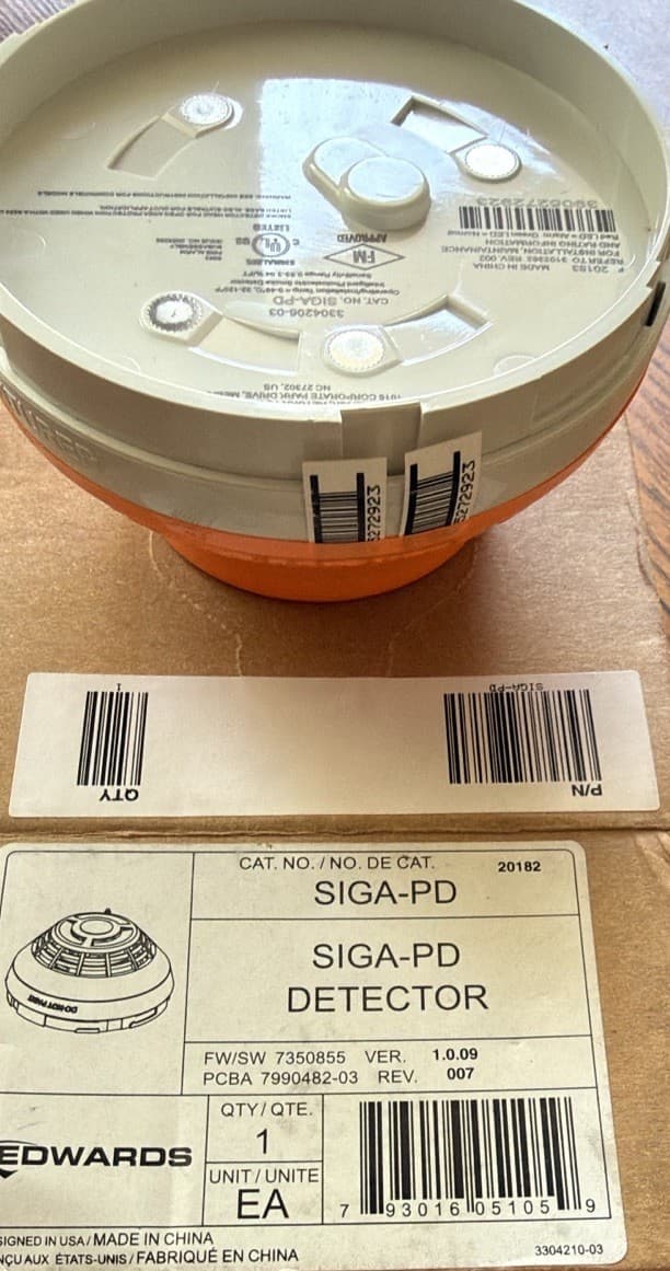 EDWARDS SIGA-PD "NEW IN BOX' -FREE EXPRESS SHIPING WITH BASE - Thumbnail 11