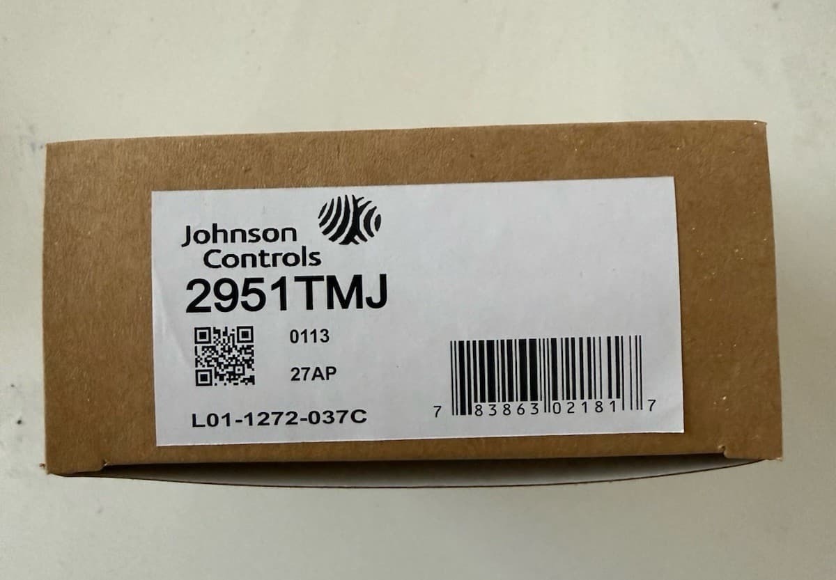 JOHNSON CONTROLS 2951TMJ SMOKE DETECTOR WITH BASE - New - Thumbnail 5