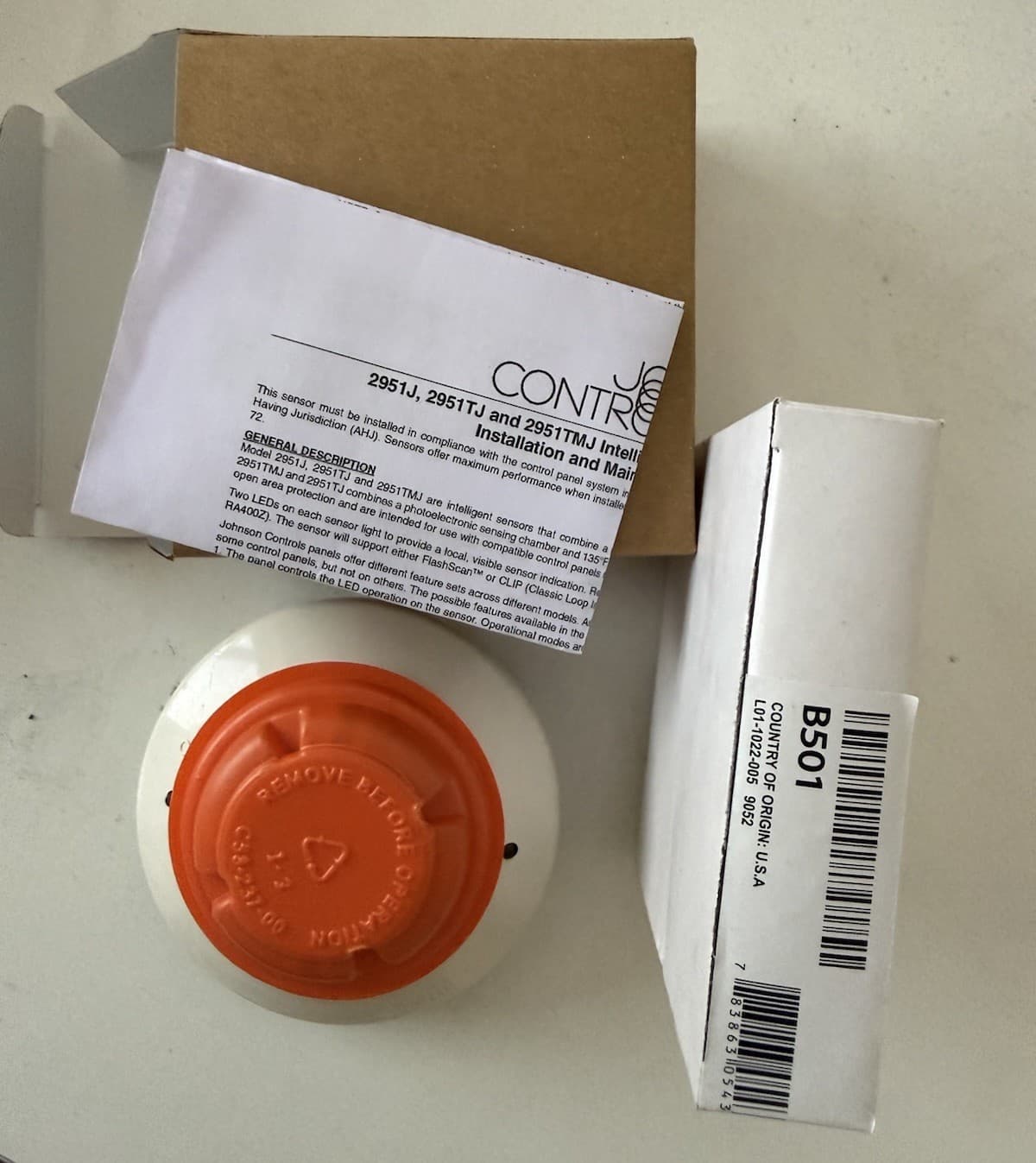 JOHNSON CONTROLS 2951TMJ SMOKE DETECTOR WITH BASE - New - Thumbnail 7
