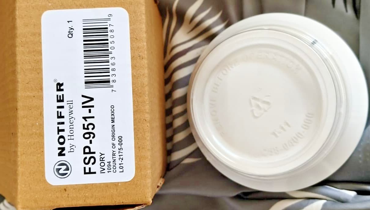 Notifier FSP-951-IV Ivory Addressable Photoelectric Smoke Detector NFS ONYX NEW - Thumbnail 7