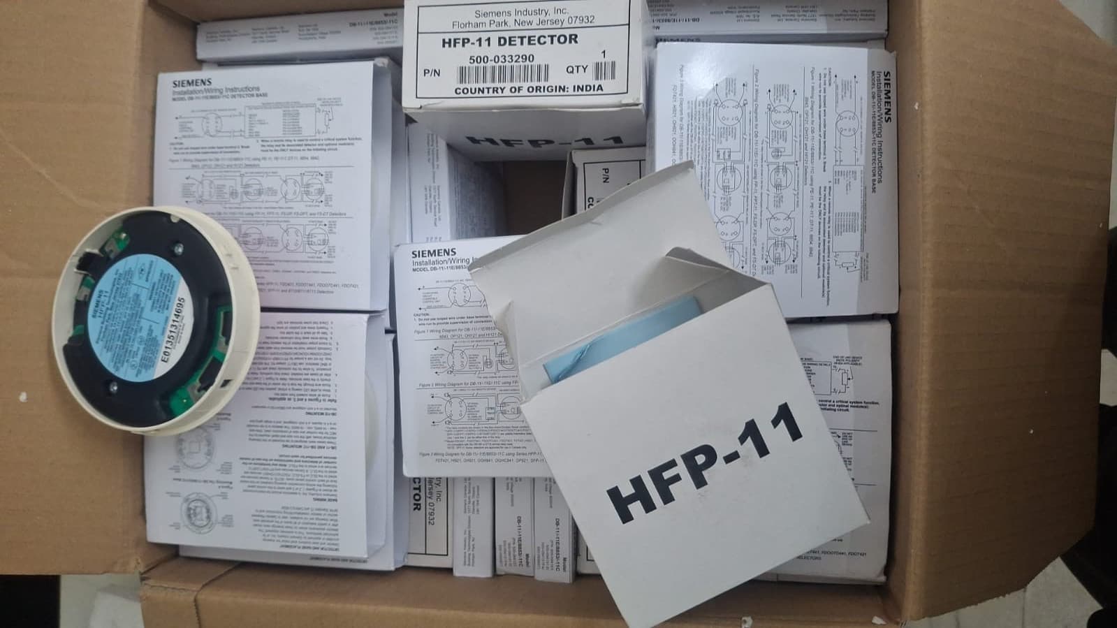 Siemens HFP-11 Intelligent Fire Smoke Heat Detector FireFinder XLS FS-250 NEW - Thumbnail 4